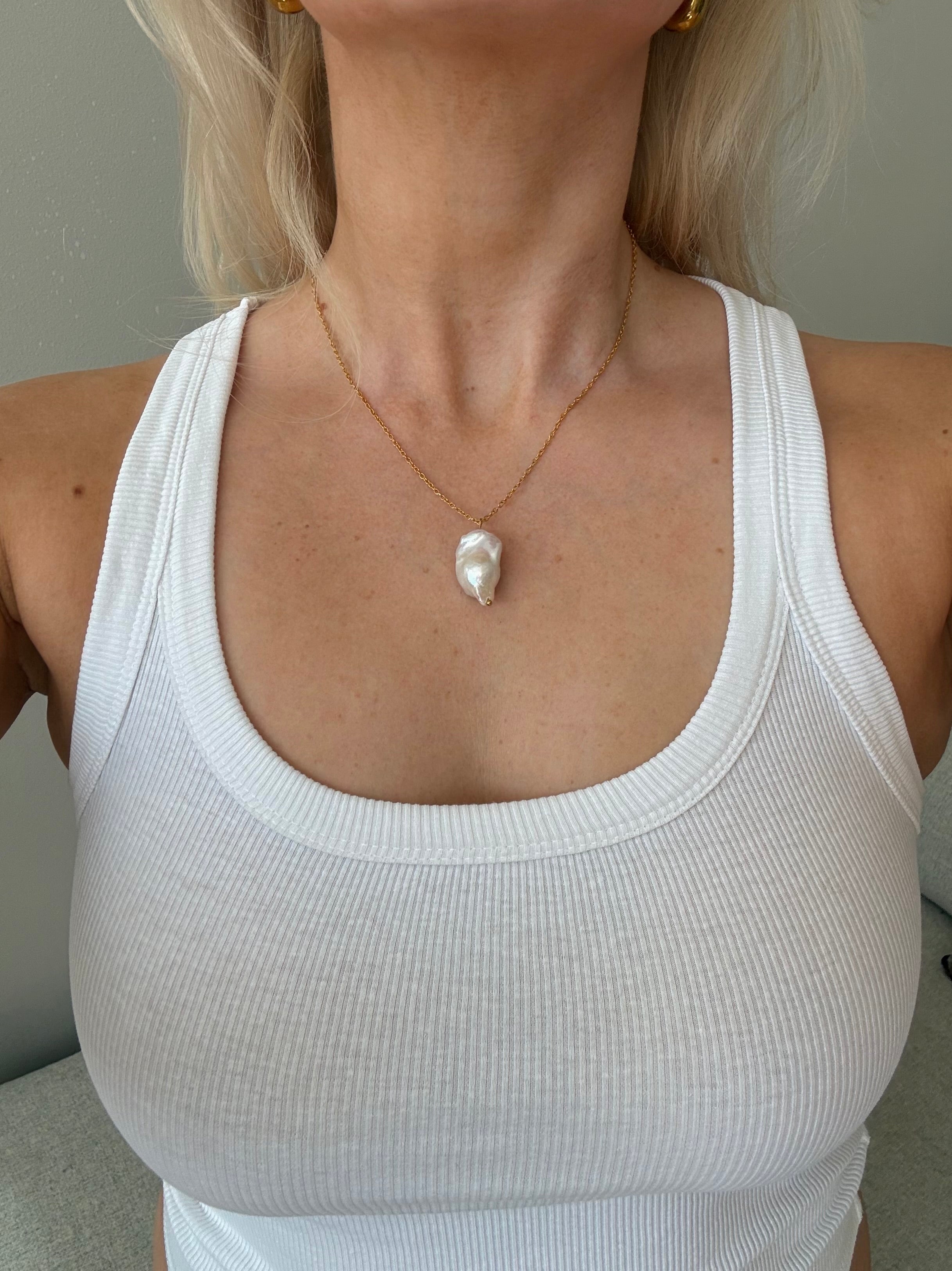 Neda necklace