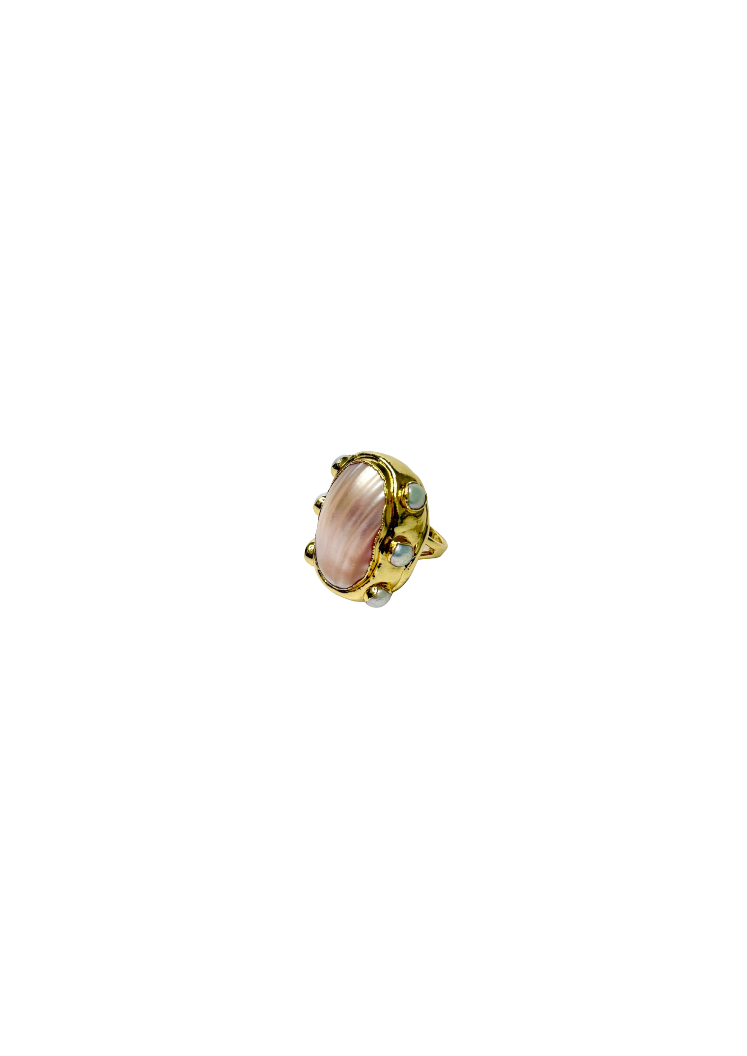 Nessa ring