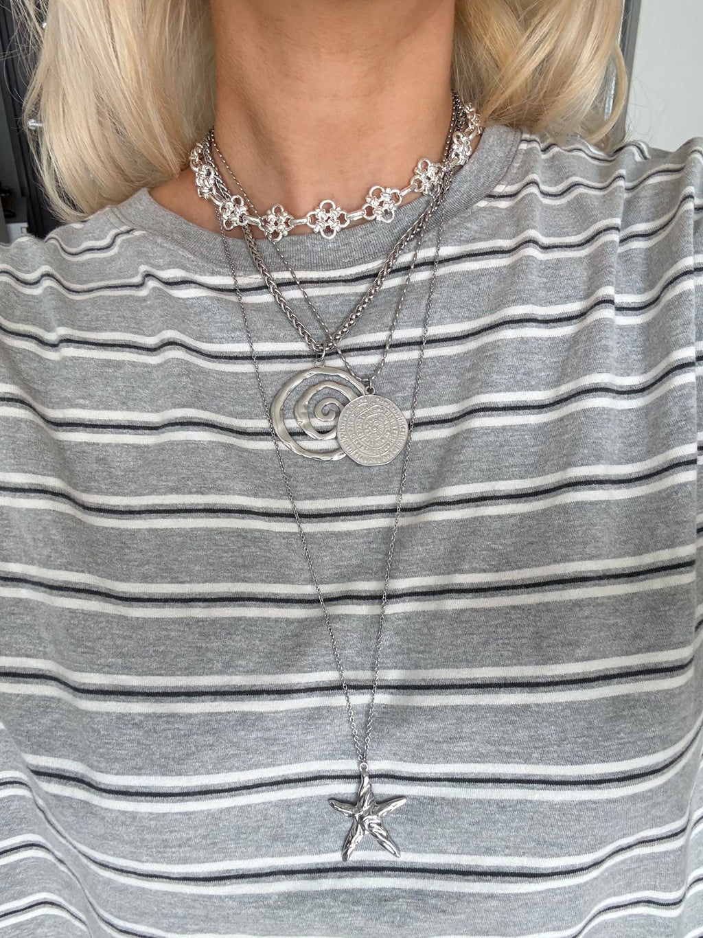 Hazel necklace silver