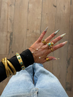 Juni hand chain
