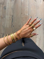Riley hand chain