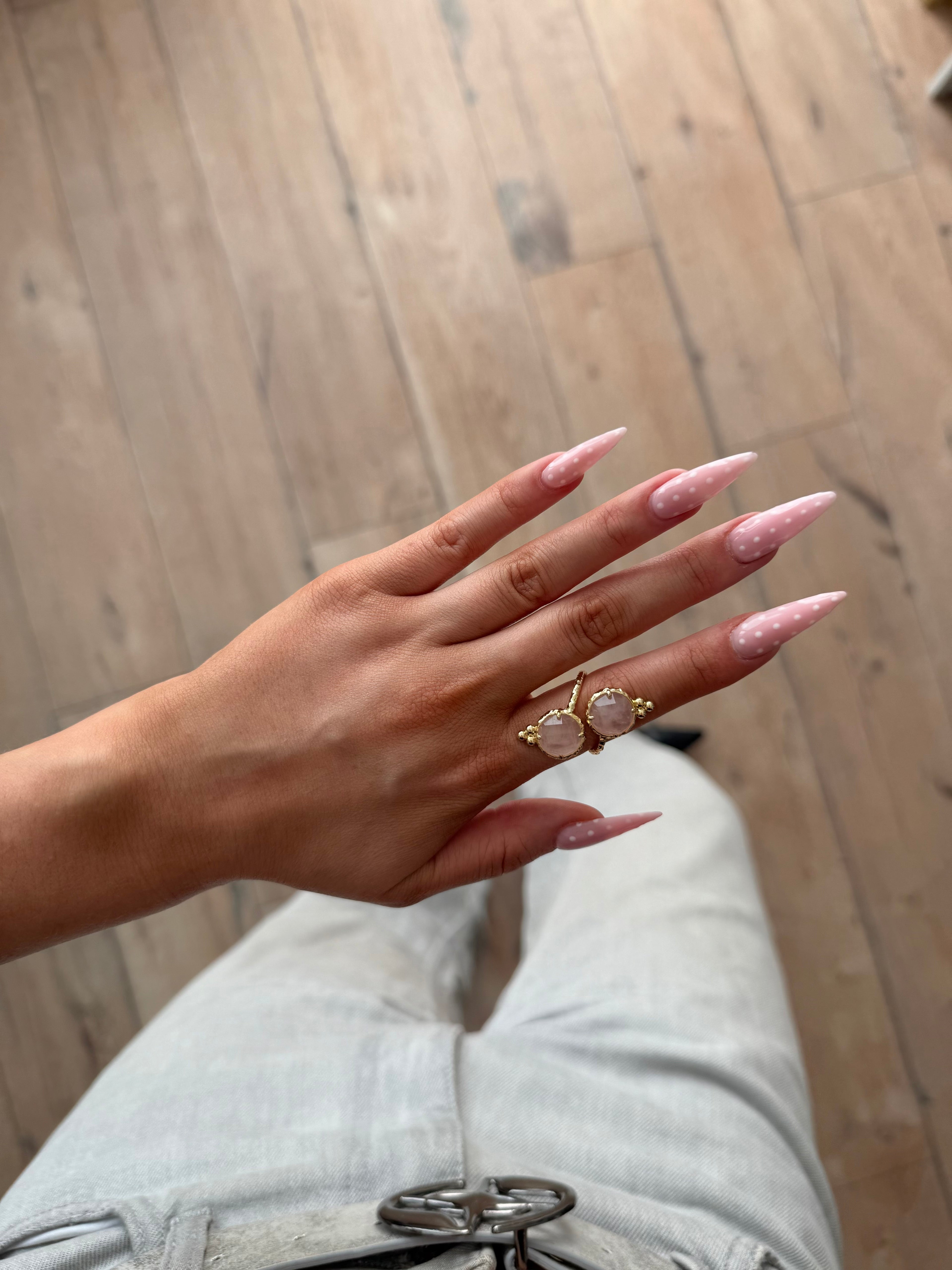 Sable ring rose