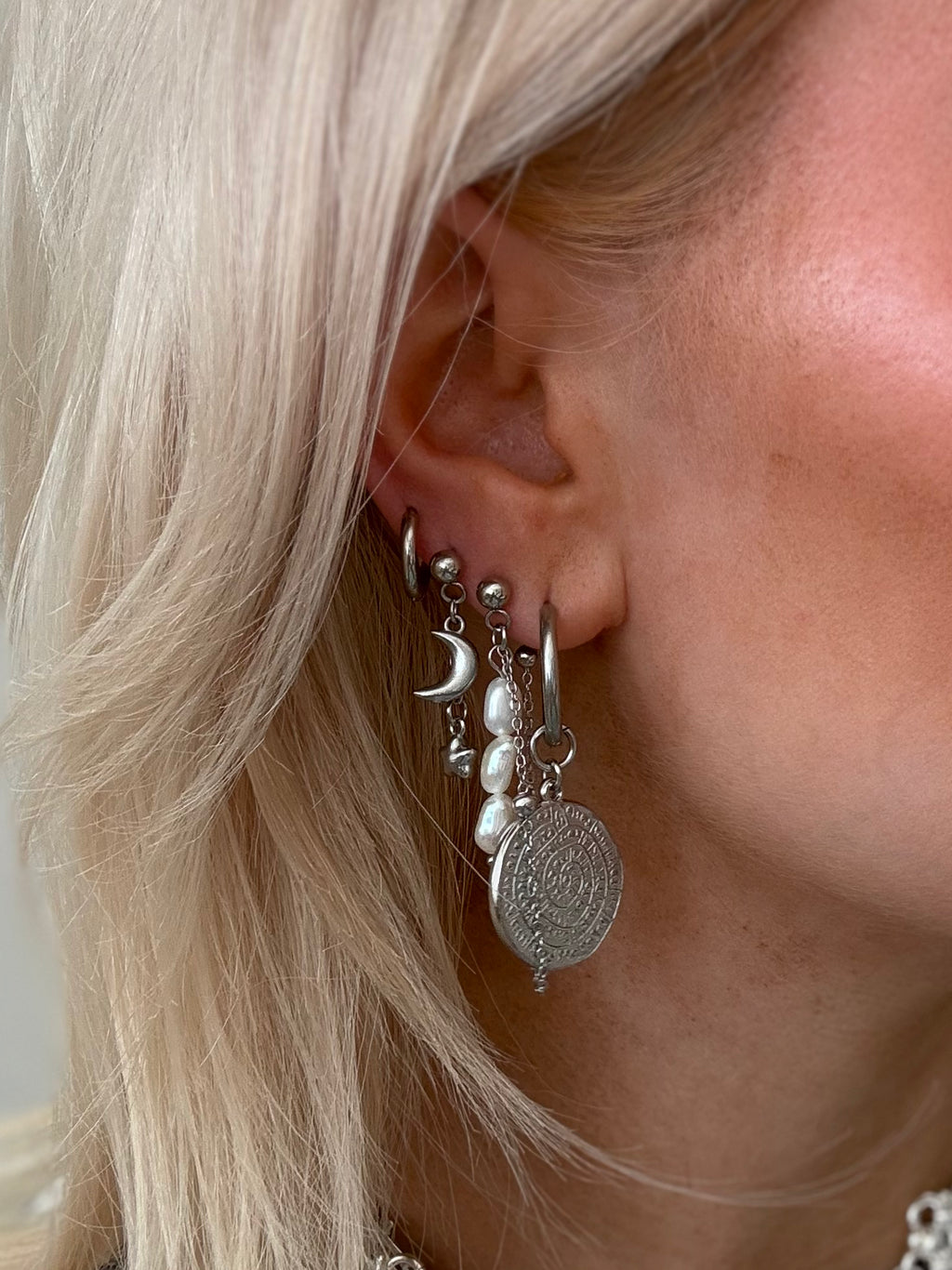 Lilah earrings silver