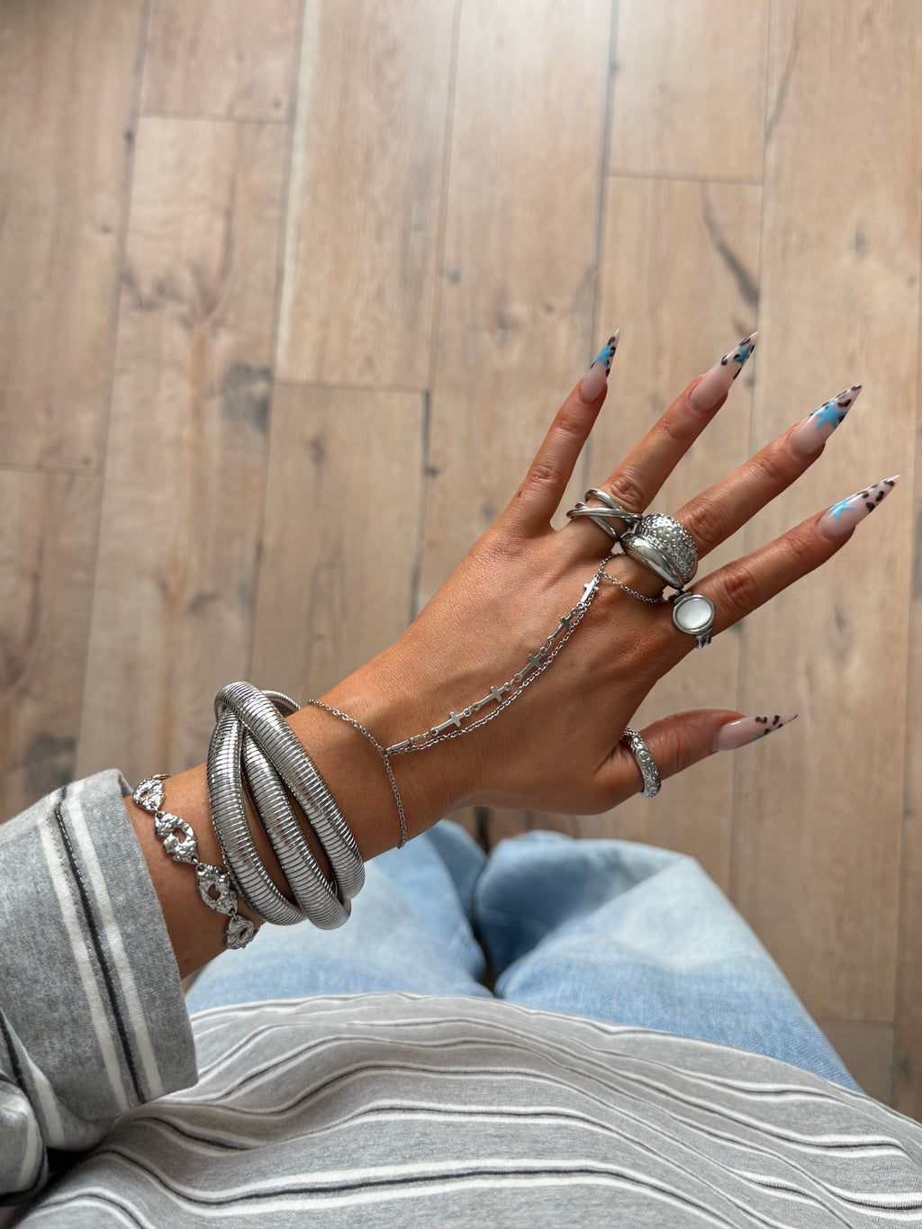 Uma ring silver